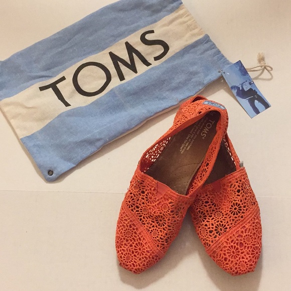 Toms Shoes - Coral Lace Eyelet TOMS with dust bag comfy sexy